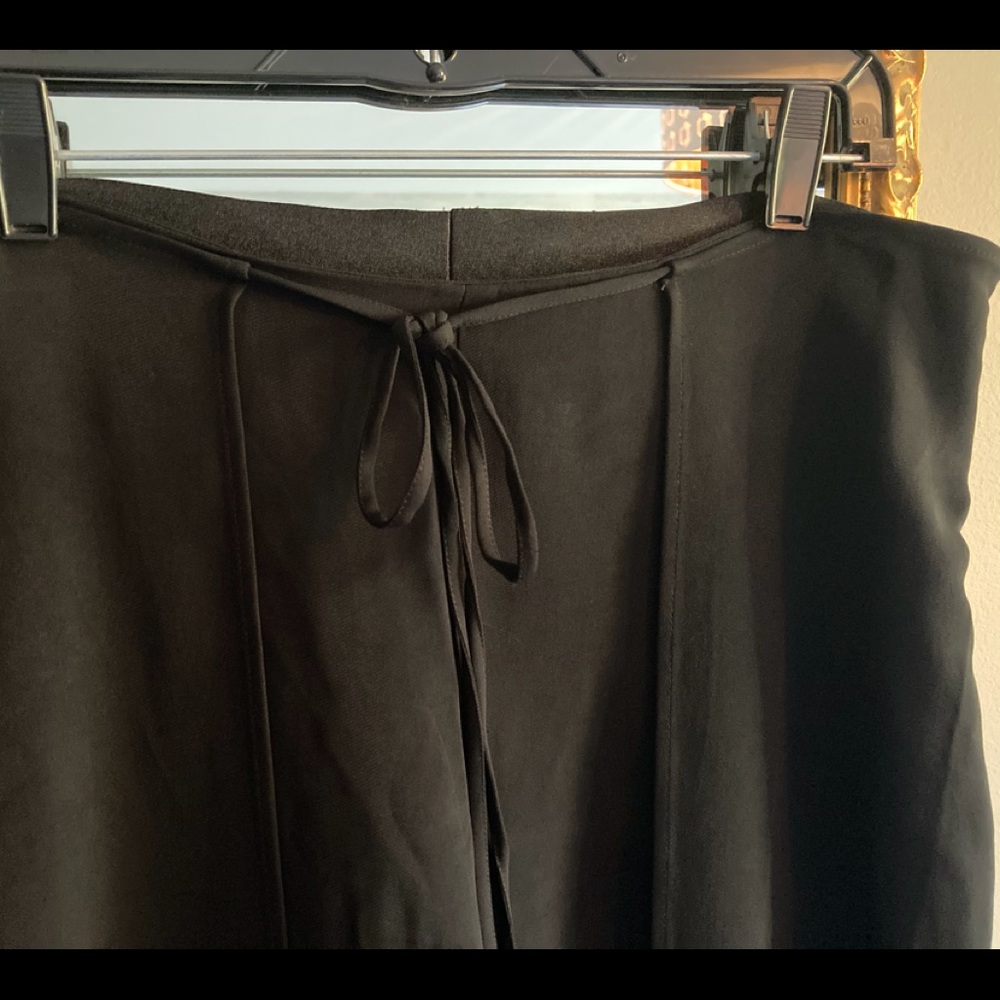 Flowy, stretchy, dressy black pants